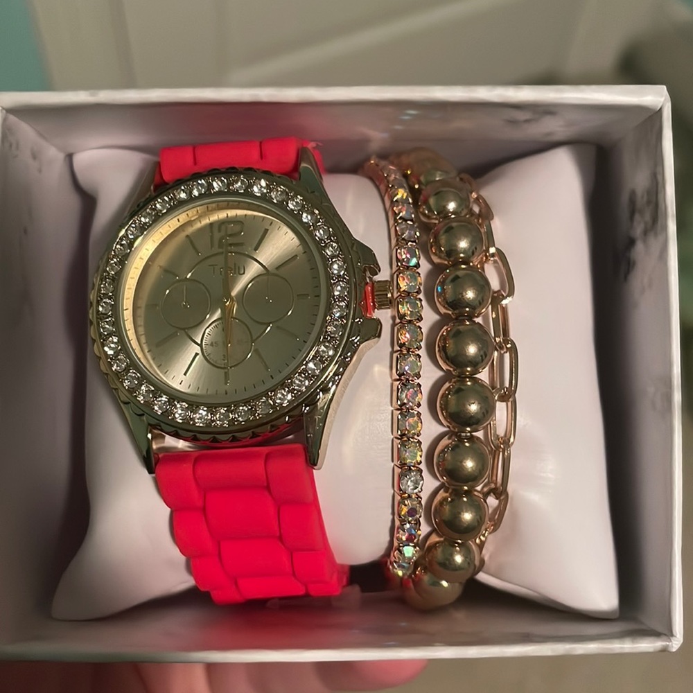 Watch and Bracelet Set!